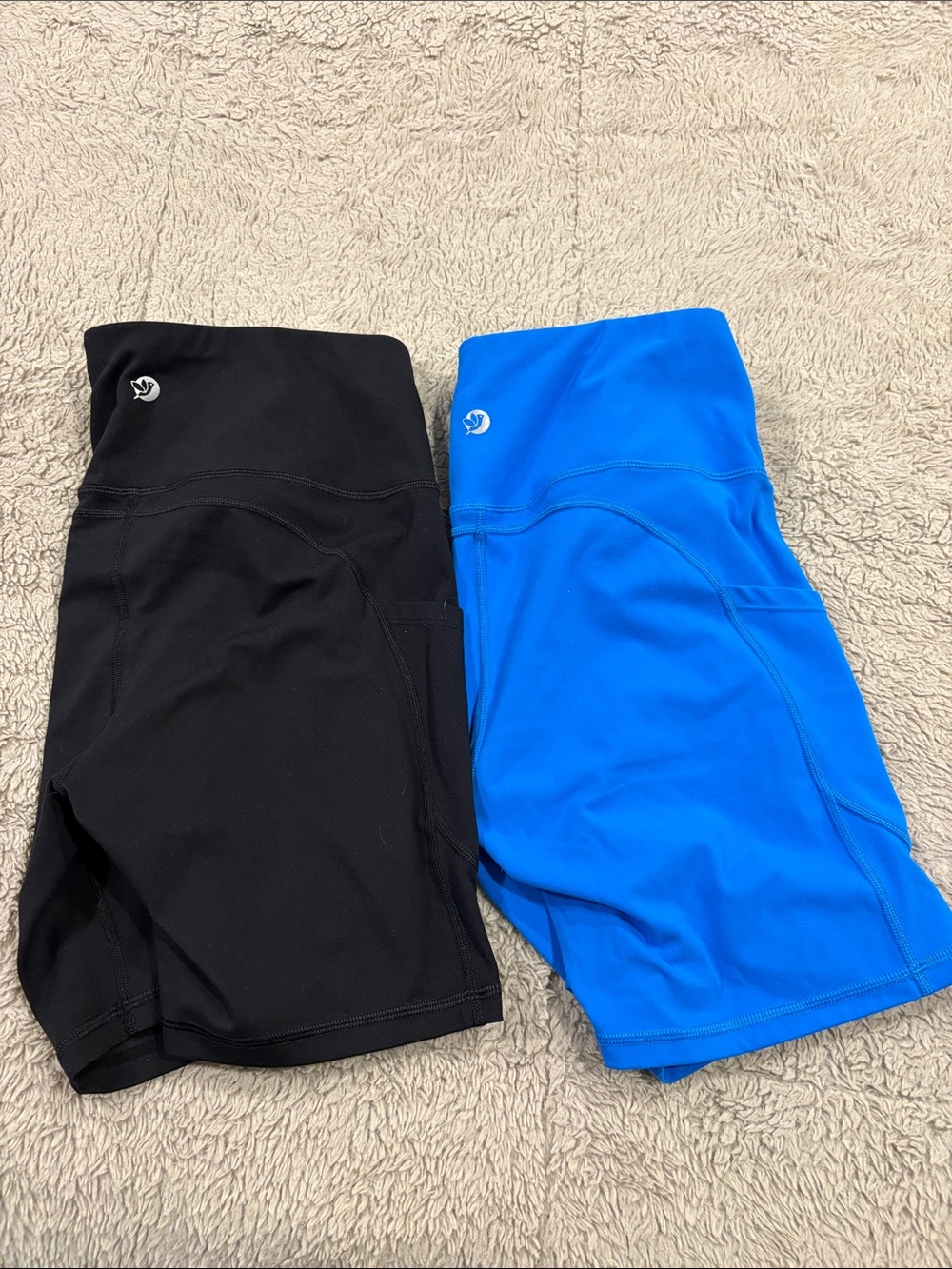 Iuga Women's High-Waist biker Shorts - Black and Blue